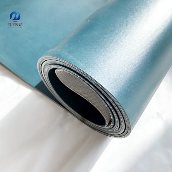 1.0mm墨綠色PU輸送帶厚度展示 1.0mm墨綠色PU輸送帶厚度展示