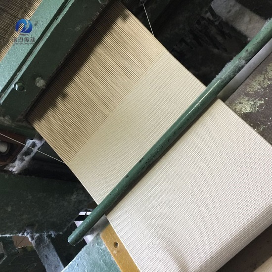 5mm全棉帆布輸送帶生產過程 5mm全棉帆布輸送帶生產過程