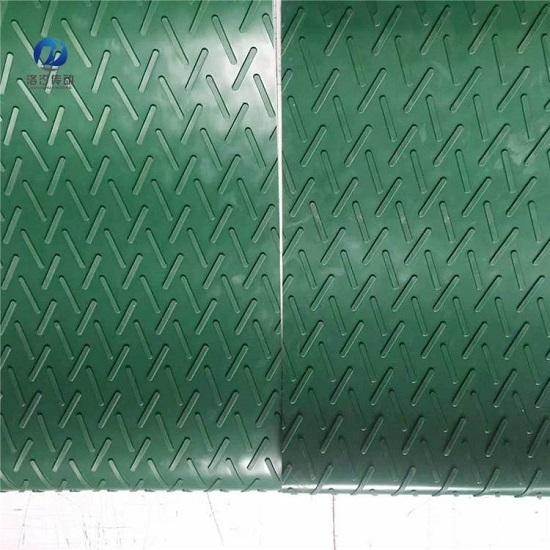 綠色PVC人字形花紋輸送帶耐摩擦 綠色PVC人字形花紋輸送帶耐摩擦