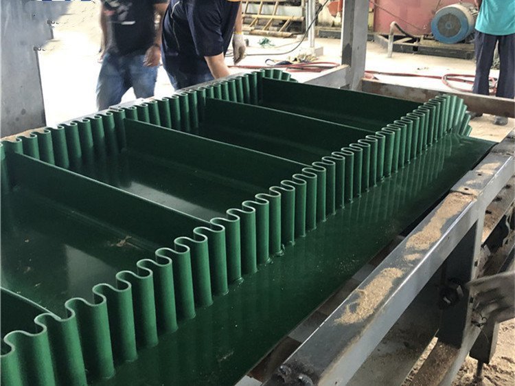 10公分高PVC擋邊輸送皮帶 10公分高PVC擋邊輸送皮帶