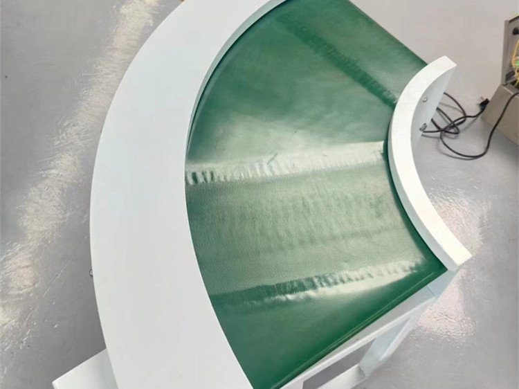 轉(zhuǎn)彎?rùn)C(jī)輸送帶