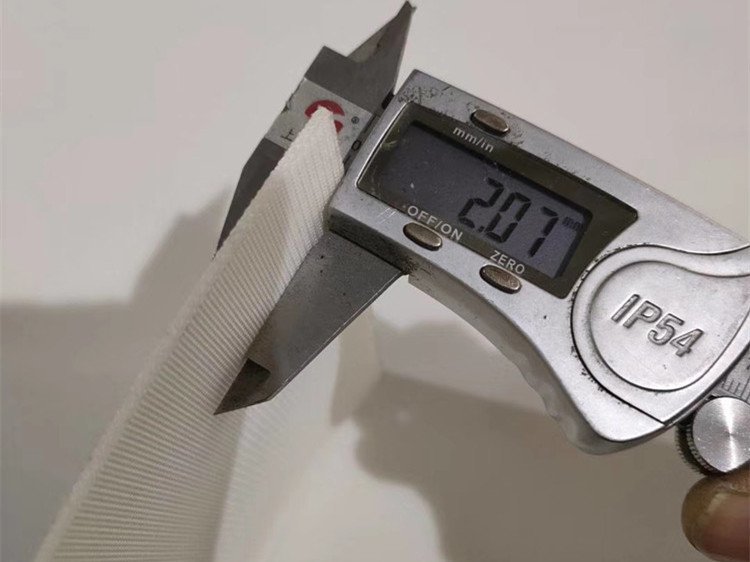 雙面纖維輸送帶厚度測量圖片